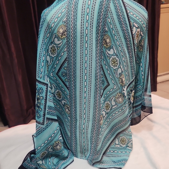 New York & Company Turquoise and Black Geometric Shape Cover Up - Picture 5 of 6